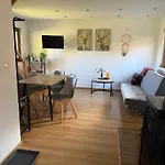 Stolove Chatki Holiday home Radkow